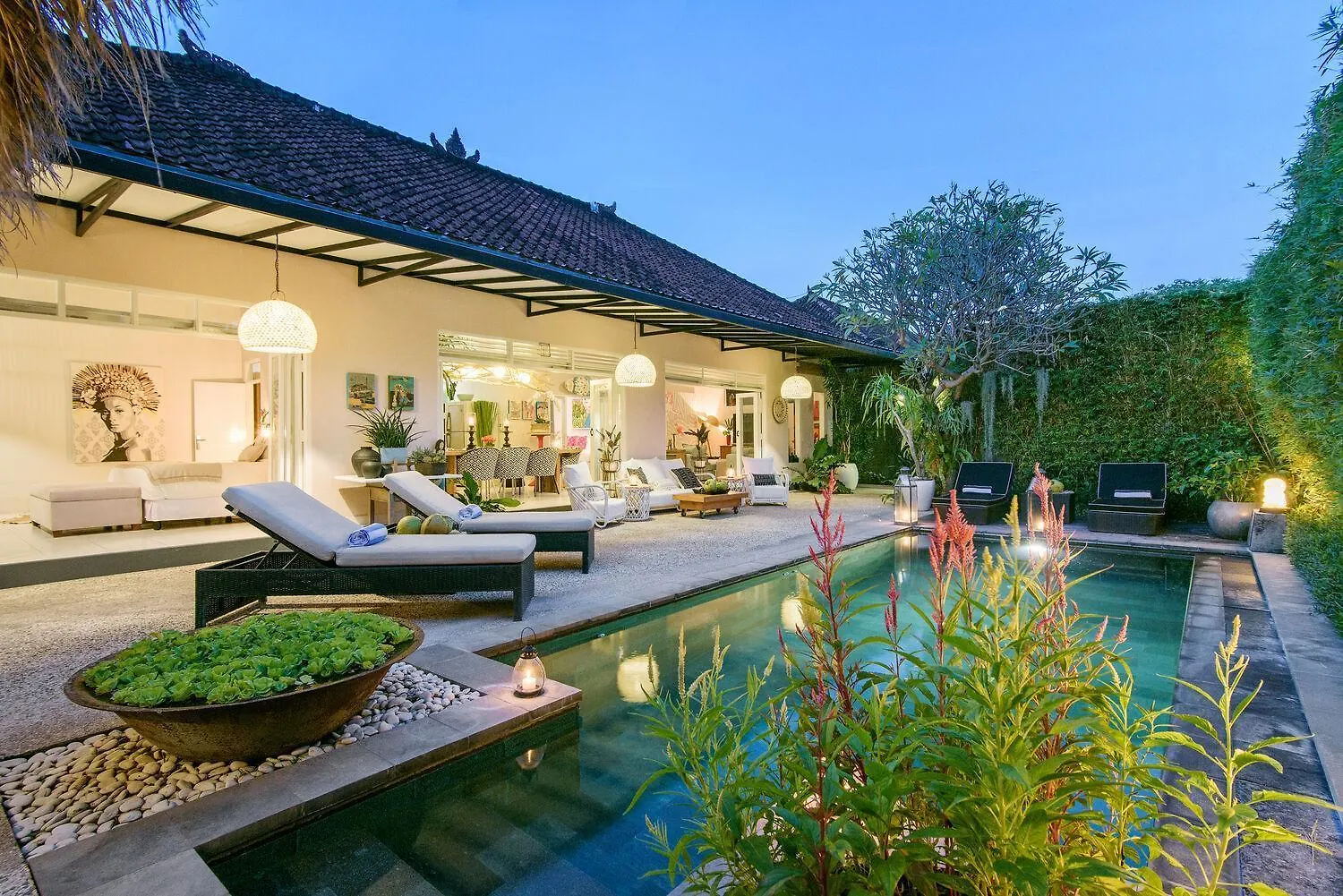 Villa Bloom 3 - Coastal Beach Villa 2 Brm Sleeps 4 Seminyak Beach