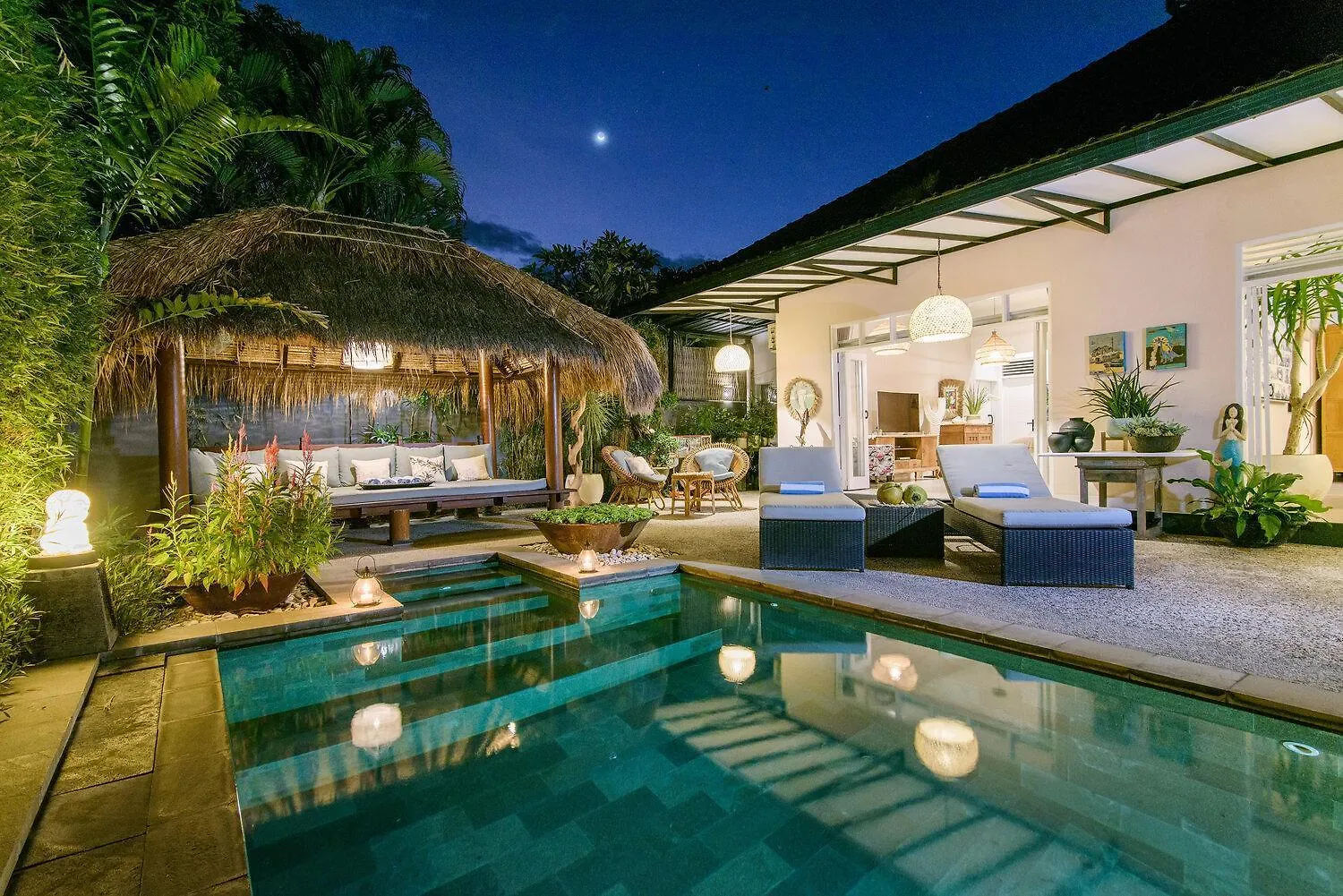 Villa Bloom 3 - Coastal Beach Villa 2 Brm Sleeps 4 Seminyak Beach 0*, Семиньяк Индонезия