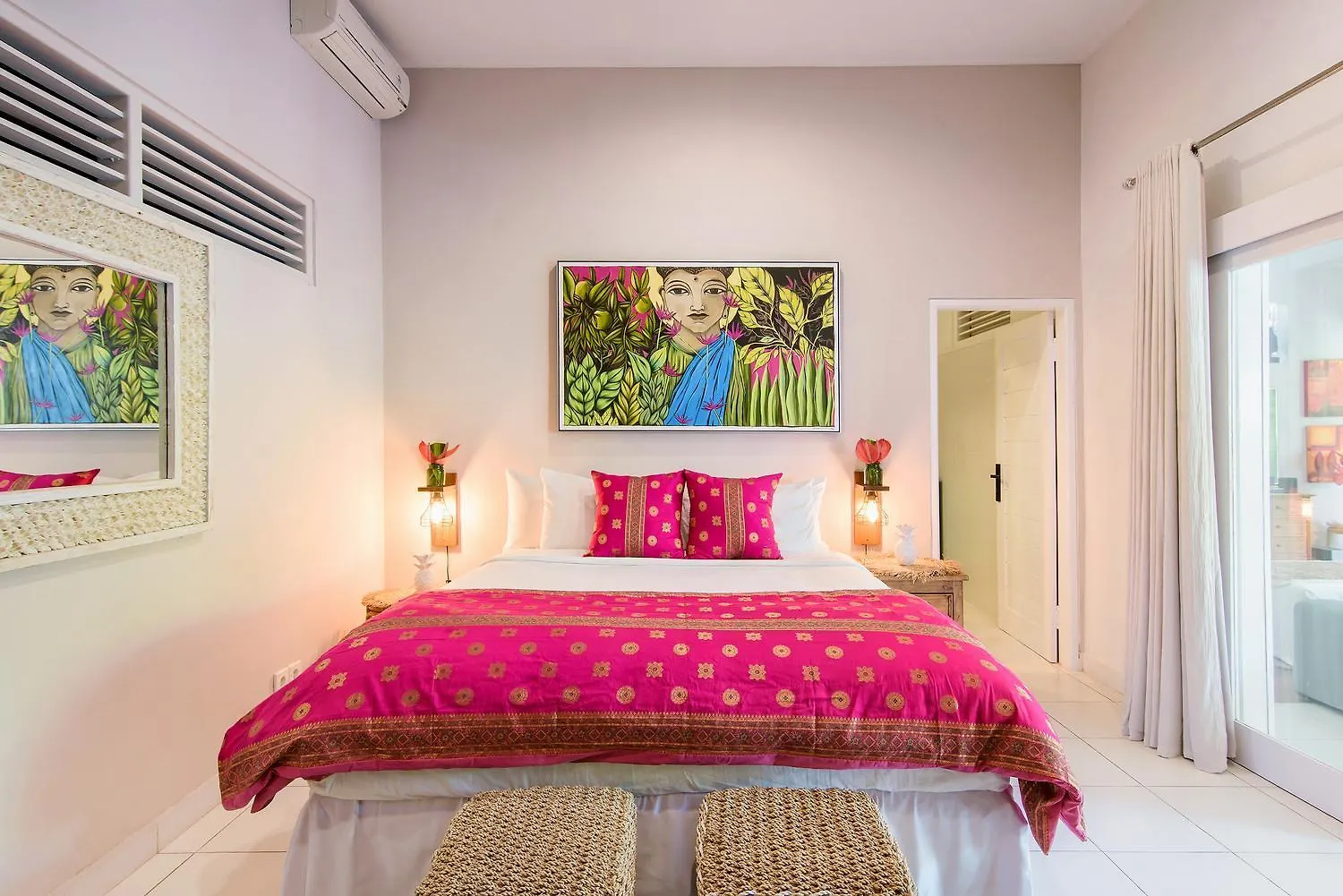 Villa Bloom 3 - Coastal Beach Villa 2 Brm Sleeps 4 Seminyak Beach 0*, Семиньяк